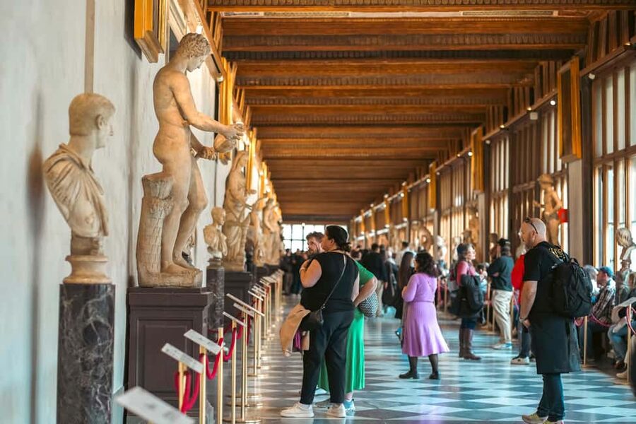 Florence: Uffizi Gallery Reserved-Entry VIP Tour - Key points to know before booking