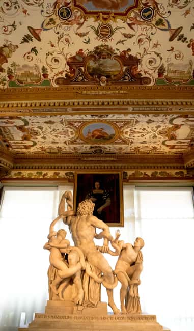Florence: Uffizi Gallery Skip-the-Line Tickets - What the separate entrance actually saves