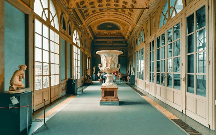 Florence: Uffizi Gallery Small Group with Entrance Tickets - Why the Small Group Matters