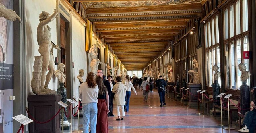 Florence: Uffizi Gallery Timed-Entry Ticket with Escort - Using the Pop Guide instead of a live guide