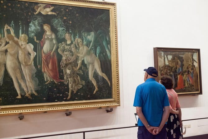 Florence: Uffizi Highlights, In-Depth Masterclass or Private Tour - Meeting your guide and entering the museum
