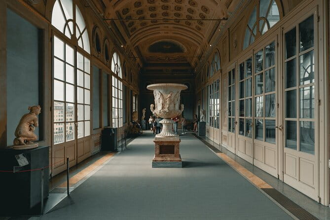Florence: Uffizi Skip-the-Line Entry & Guided Tour - Meeting at Piazzale degli Uffizi