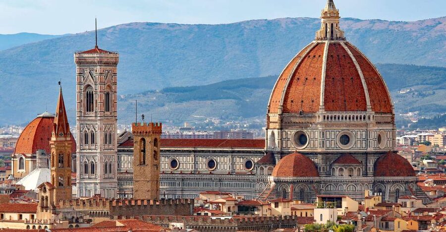 Florence: Uffizi Small-Group Tour (Max 9) + Vasari Option - Why a small Uffizi group makes a difference