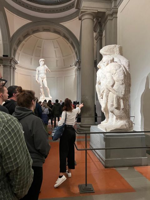 Florence: Uffizi Small-Group Tour (Max 9) + Vasari Option - Who should book this Uffizi experience