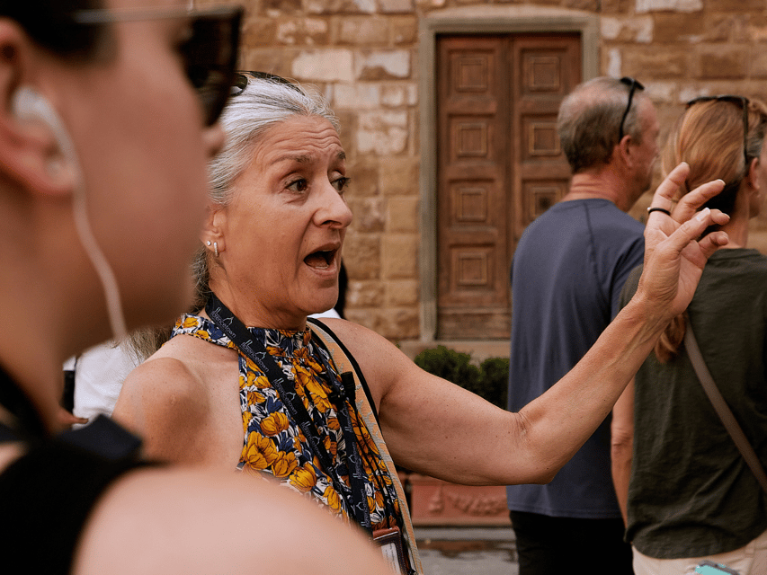Florence: Walking Tour & Accademia Gallery Guided COMBO Tour - Finding the Accademia meeting point