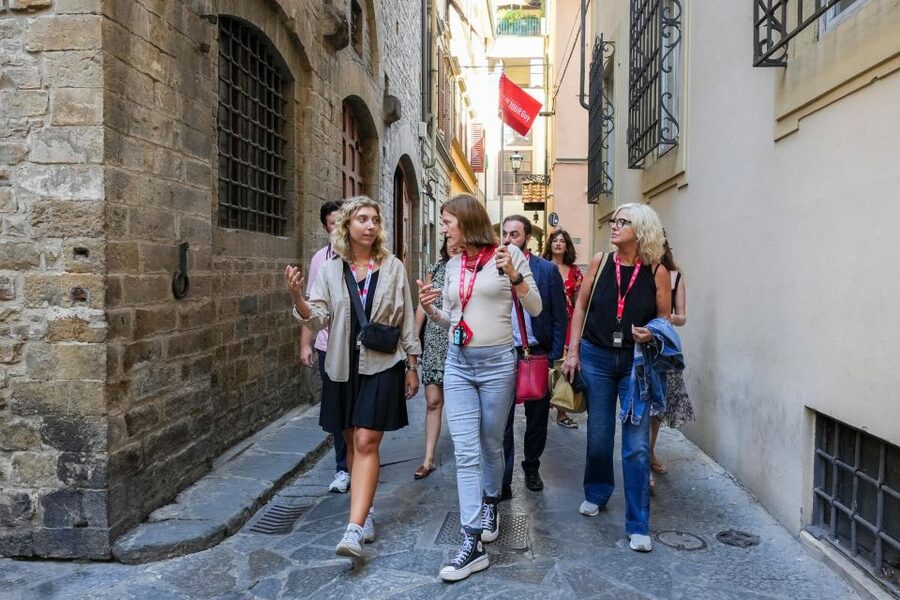 Florence: Walking Tour with David, Duomo & Uffizi Gallery - Key points to know before booking