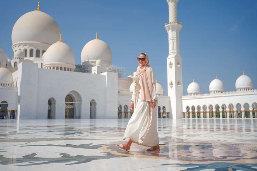From Abu Dhabi: City Tour with Grand Mosque & Louvre Museum - Key points at a glance