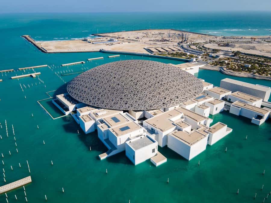 From Abu Dhabi: City Tour with Grand Mosque & Louvre Museum - Why this Abu Dhabi pairing works