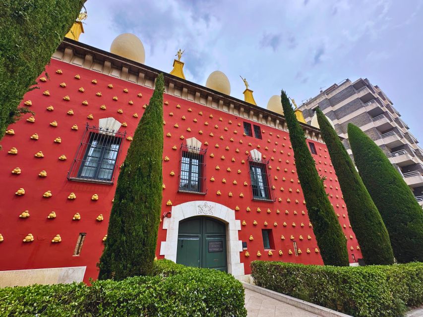 From Barcelona: Dalí and Medieval Girona Private Day Trip - Figueres and the Dalí Theatre and Museum