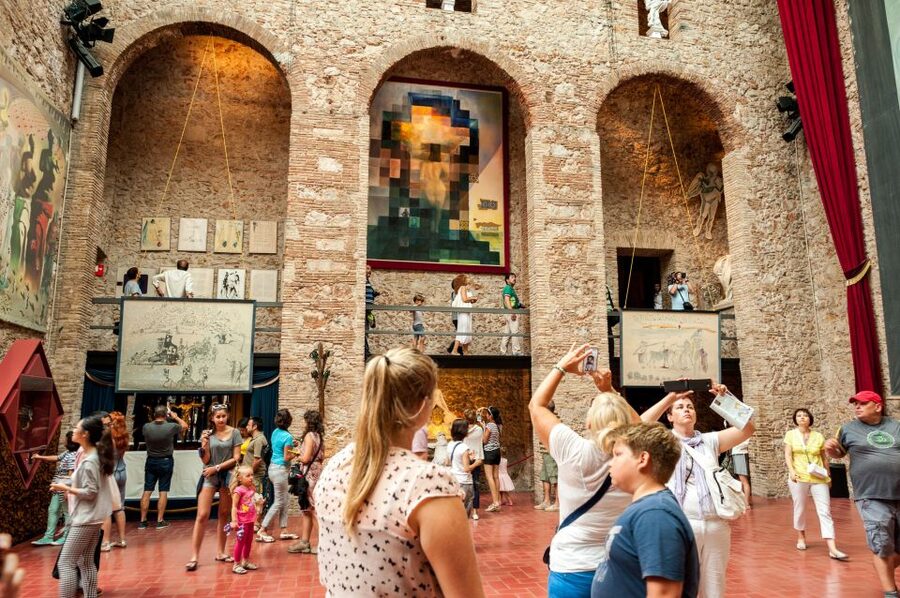 From Barcelona: Girona Guided Tour & Dalí Museum in Figueres - The Jewish Quarter and the cathedral area