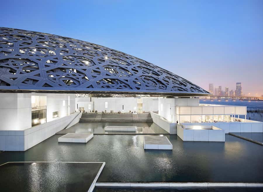 From Dubai: Abu Dhabi City Tour With Louvre Museum - Who should book this tour?