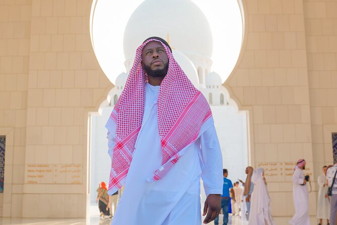 From Dubai: Abu Dhabi Day Tour with Grand Mosque & Louvre Museum - Why the mosque and Louvre work so well together
