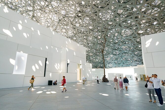 From Dubai: Abu Dhabi Premium Full-Day Sightseeing Tour & Louvre - Clothing, food, and what to carry