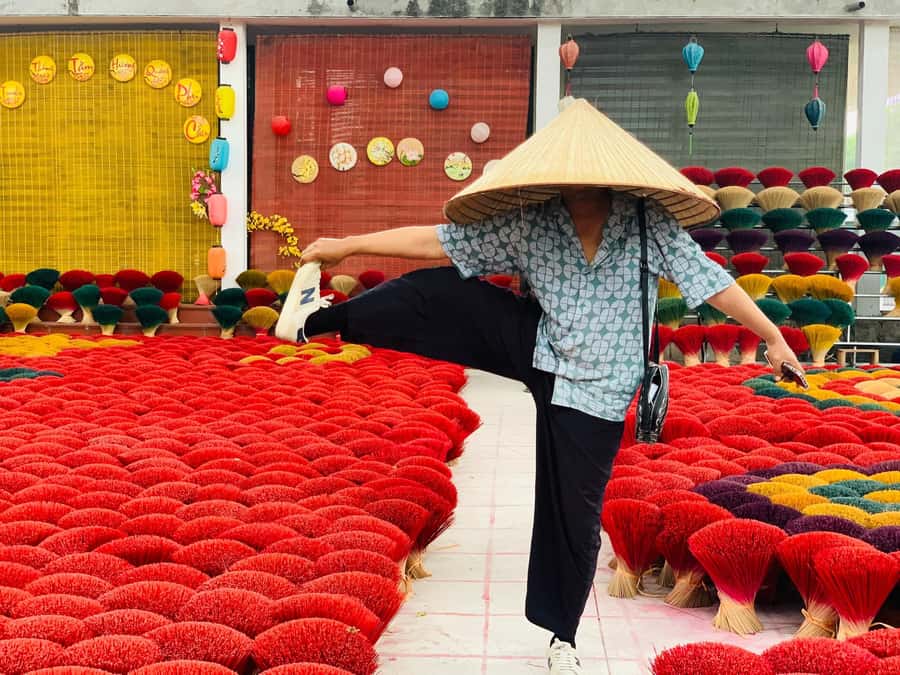 From Hanoi: Incense Village, Conical Hat and HaThai Art Tour - Should you book the incense and craft villages tour?