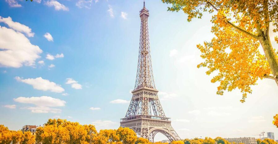 From London: Eiffel Tower, Notre Dame & Louvre Day Tour - A fast first look at Paris by coach