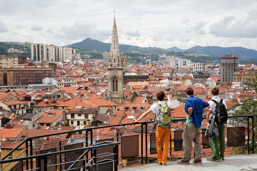 From San Sebastian: Bilbao, Guggenheim & Dragonstone Tour - The Guggenheim’s titanium curves