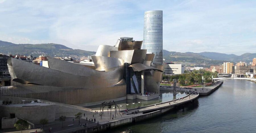 From San Sebastian: Bilbao & Guggenheim Museum Private Tour - Ribera Market and the everyday side of Bilbao