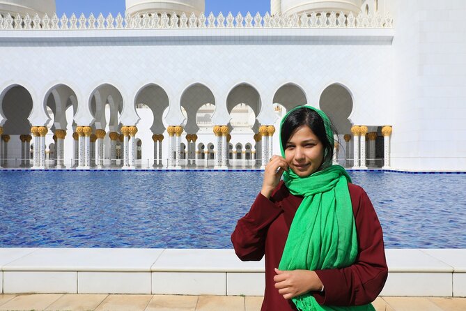 Full-day Abu Dhabi City Tour with Louvre Museum (Optional Lunch) - Qasr Al Watan in a 15-minute photo stop