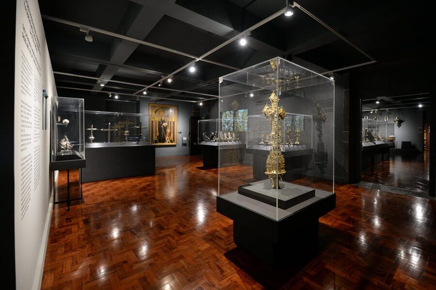 Funchal: Sacred Art Museum of Funchal Entry Ticket - Self-guided or guided: choose with care