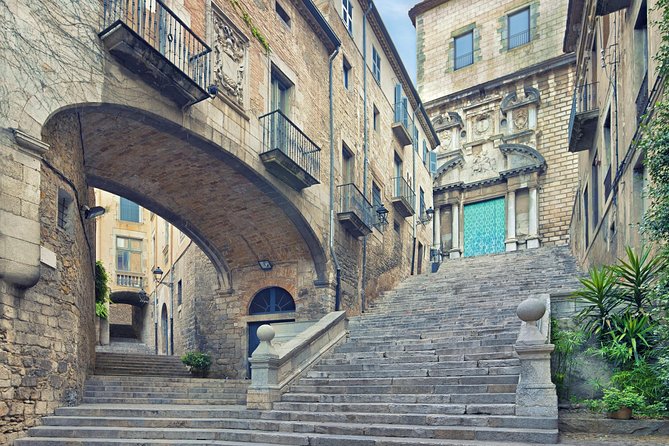 Girona and Dali Museum Full Day tour from Barcelona - The coach ride to Figueres