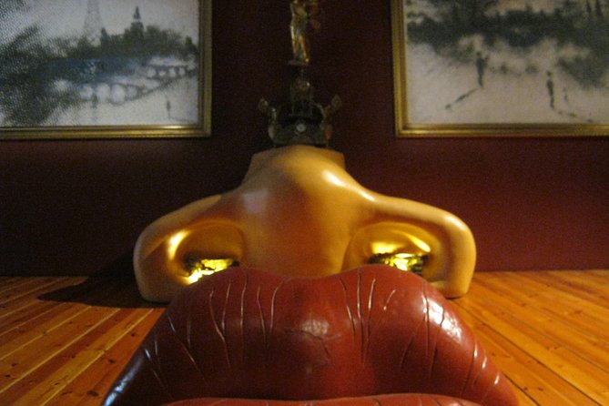 Girona and Dali Museum Full Day tour from Barcelona - Entering the Dalí Theatre-Museum