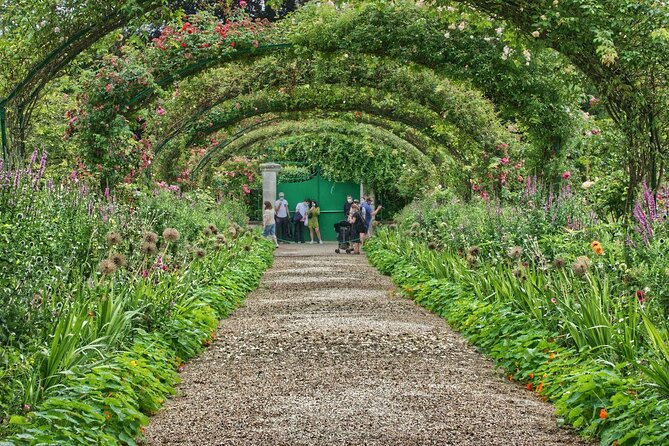 Giverny Auvers Van Gogh Private Guided Day Tour from Paris - Key points at a glance