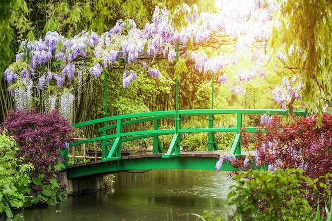 Giverny Monet's Garden & Auvers-sur-Oise with Van Gogh House Full Day From Paris - Key things to know before you book