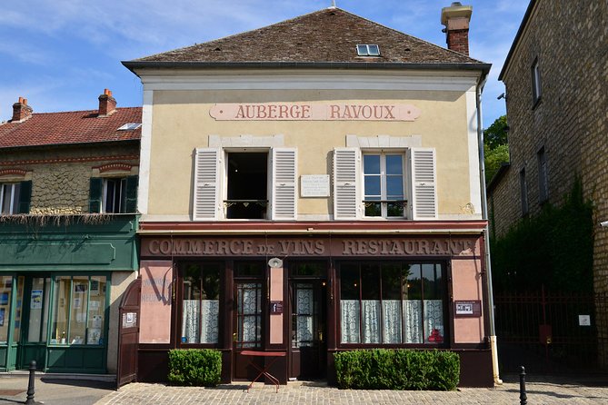 Giverny Monet's Garden & Auvers-sur-Oise with Van Gogh House Full Day From Paris - Monet’s grave at Sainte-Radegonde
