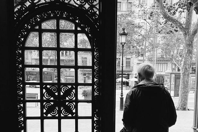 Gothic Quarter & Picasso Museum Private tour - Inside the Picasso Museum for one focused hour