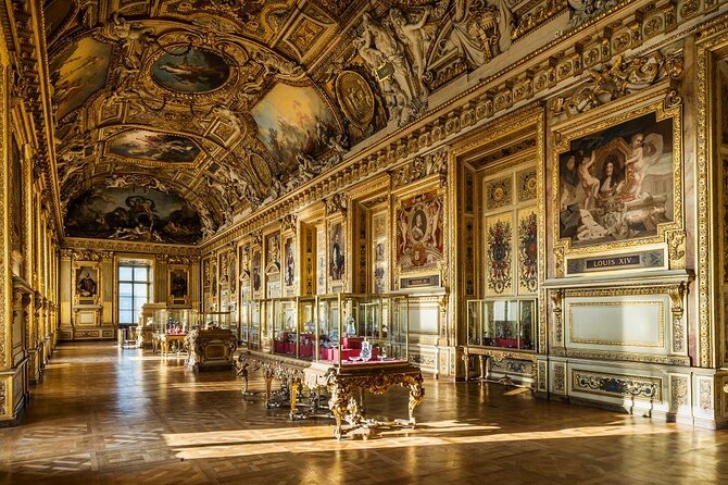 Guided tour of the Louvre Museum with tickets included - Galerie Apollon and the road to Versailles