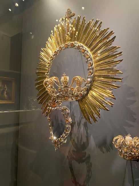Guided Tour of The Royal Collections Gallery - Paintings by Velázquez, El Greco, Goya, and Caravaggio