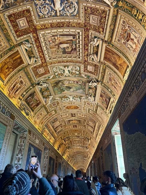 Guided Tour Vatican Museums & Sistine Chapel - Sistine Chapel and Michelangelo
