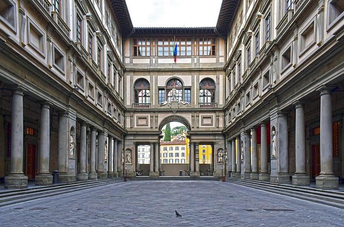 Highlights of Florence and Uffizi Gallery: Iconic Art & City Tour - Ponte Vecchio from two viewpoints