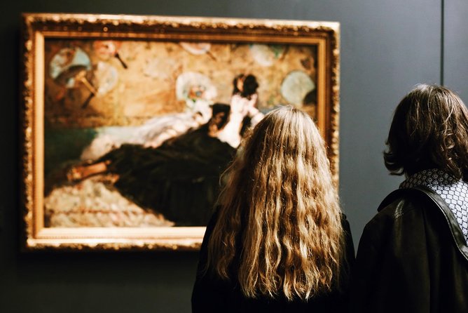Impressionist Paris: d'Orsay & Montmartre Exclusive Guided Tour - Reaching Sacré-Coeur and the highest point