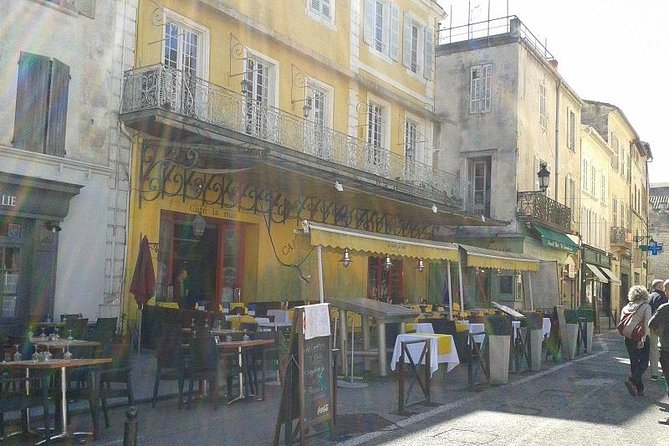 In the footsteps of Van Gogh in Provence from Avignon - Saint-Rémy and the quiet of Saint-Paul de Mausole