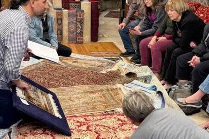 Istanbul Carpet Weaving Workshop & Carpet Gallery Tour - The silk carpet that closes the visit