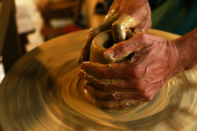 Istanbul Carpet Weaving Workshop & Carpet Gallery Tour - What the $14 price really offers