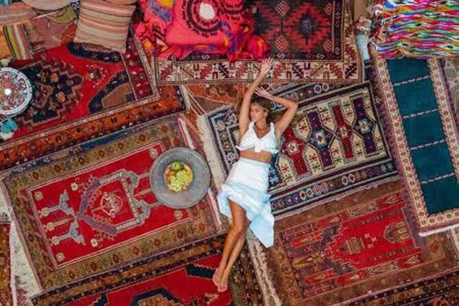 Istanbul Carpet Weaving Workshop & Carpet Gallery Tour - Turkish tea, coffee, or wine in the showroom