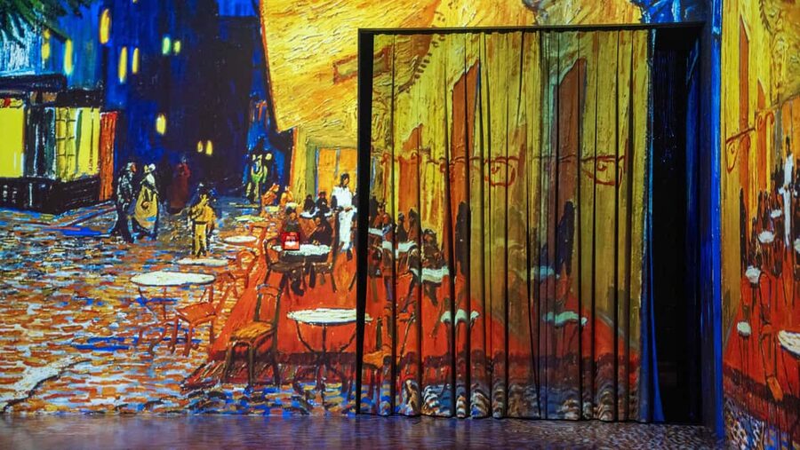 Istanbul: Van Gogh Digital Experience Museum Entry Ticket - Using the QR ticket and express entry