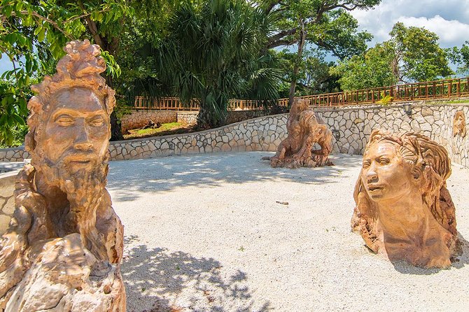Jamaica Giants sculpture park, art galleries - Jamaica Giants: Art With Room to Breathe