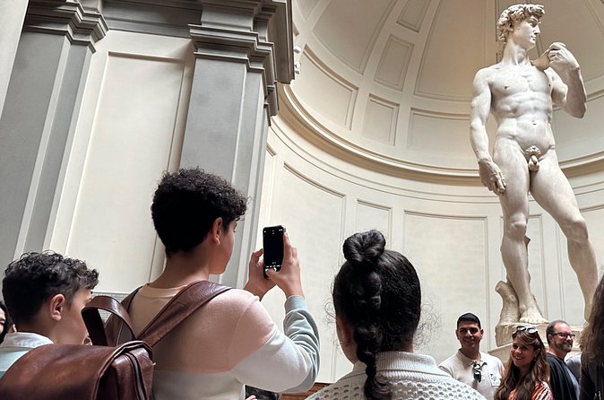 Kid-friendly Michelangelo Tour with David and Accademia Gallery - Piazza della Signoria and the public face of Florence