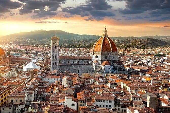 Kids treasure hunt in Uffizi museum Private, timed entry! - How This Compares With Visiting Alone