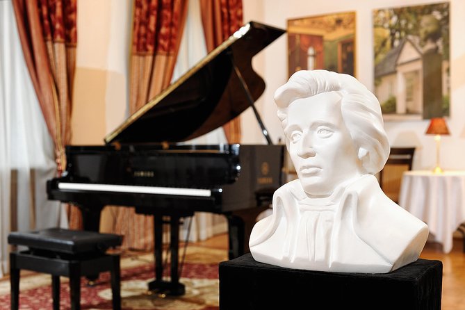 Krakow: Chopin Piano Concert in St. Bernardine Church - Why Chopin works so well in Krakow