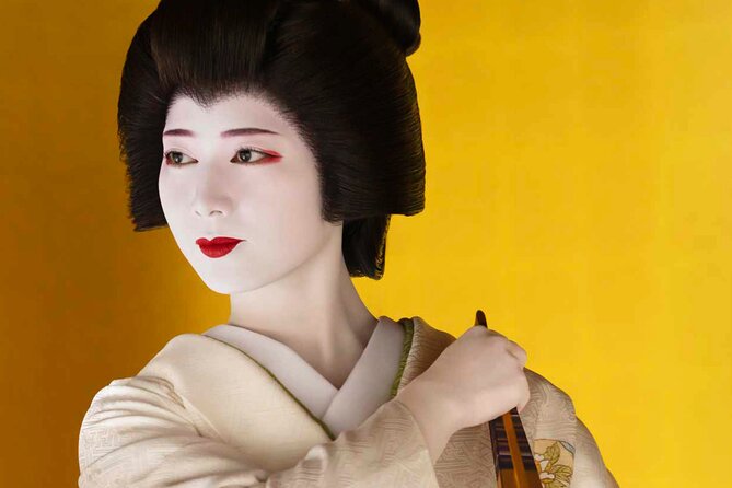 Kyomai Dance by Maiko Geiko and Visits of Gion Art Museum Kyoto - Watching the maiko or geiko dance