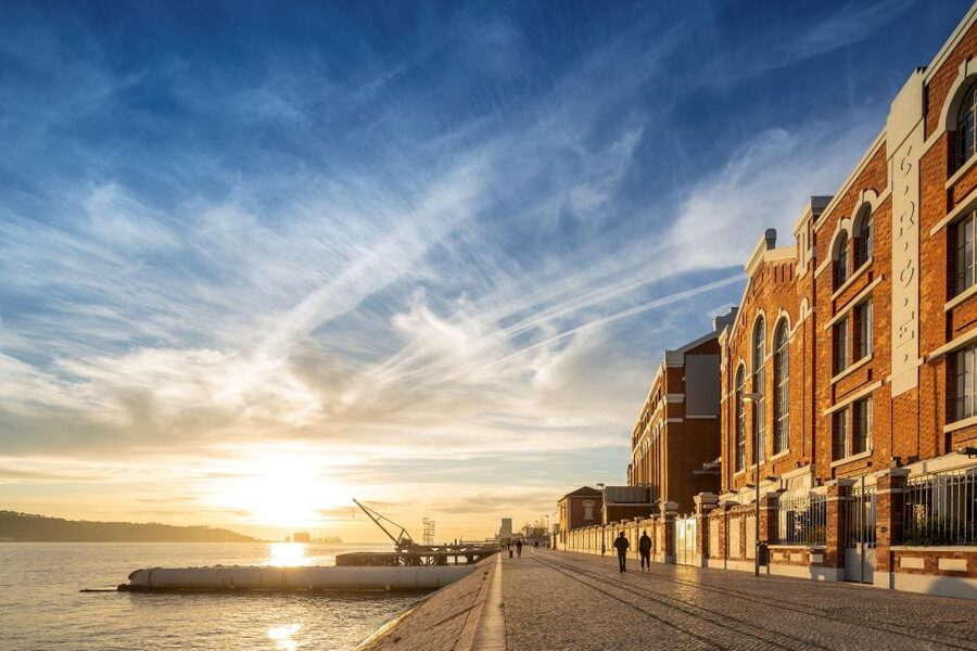 Lisbon: MAAT Gallery and MAAT Central Entry Tickets - Exhibitions can make or break the visit