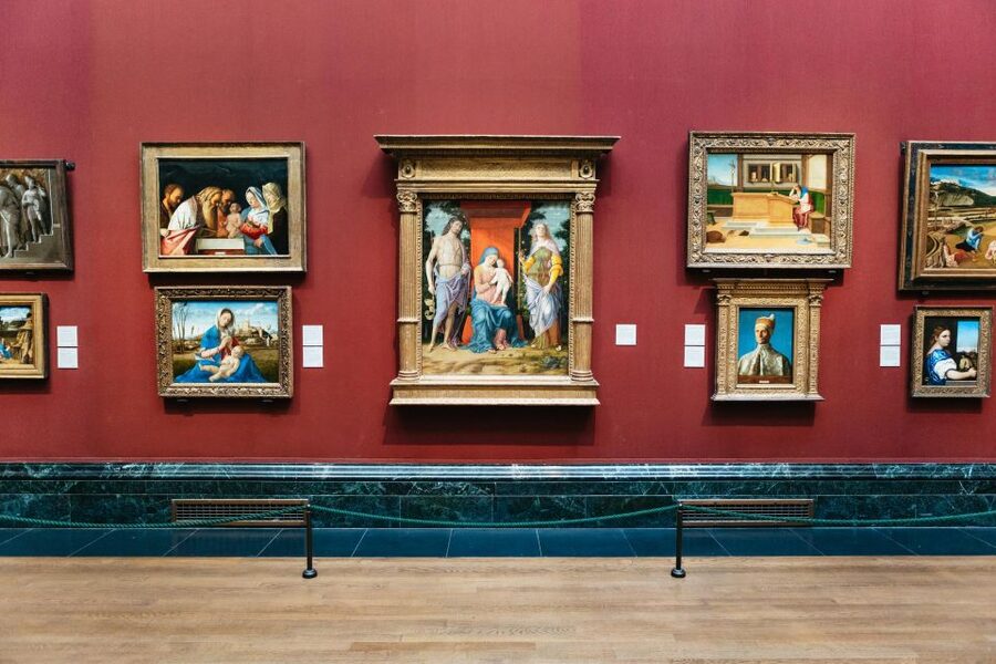 London: National Gallery Guided Tour with Art Expert Guide - A one-hour route through European art