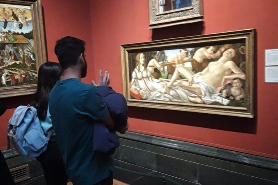 London: National Gallery Private Tour with Fast Track Entry - Monet, Seurat, and Van Gogh bring the tour forward