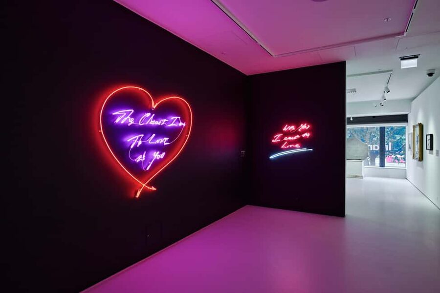 London: Tickets for Moco Modern & Contemporary Art Museum - Robbie Williams and Radical Honesty