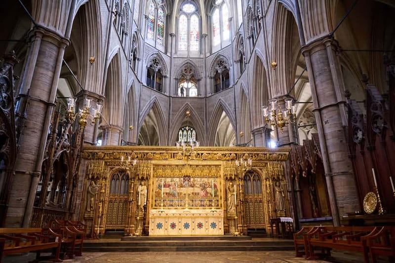 London: Westminster Abbey & Jubilee Galleries Guided Tour - What the guide adds to the experience