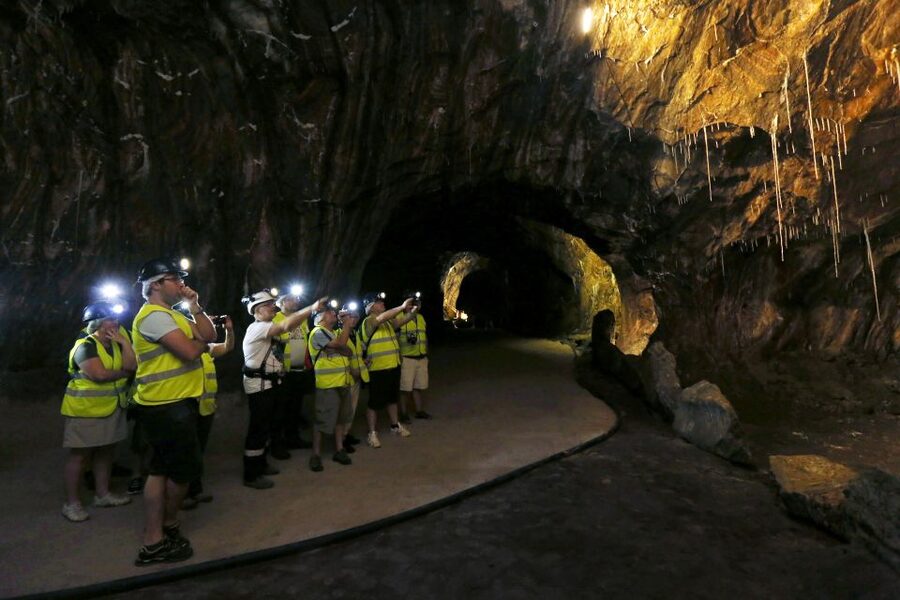 Loulé: St. Barbara Art Collection w/Guided Salt Mine Tour - What the Guide Adds to the Mine Visit